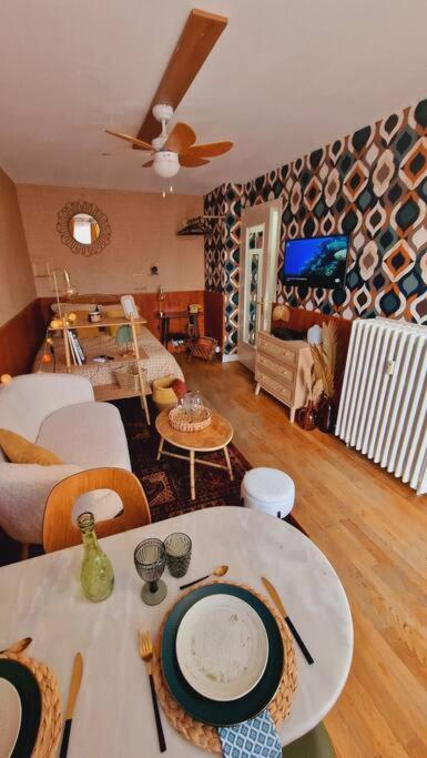 Studio 2 Pers Aux Inspirations 60S Chalon-sur-Saône Exterior foto